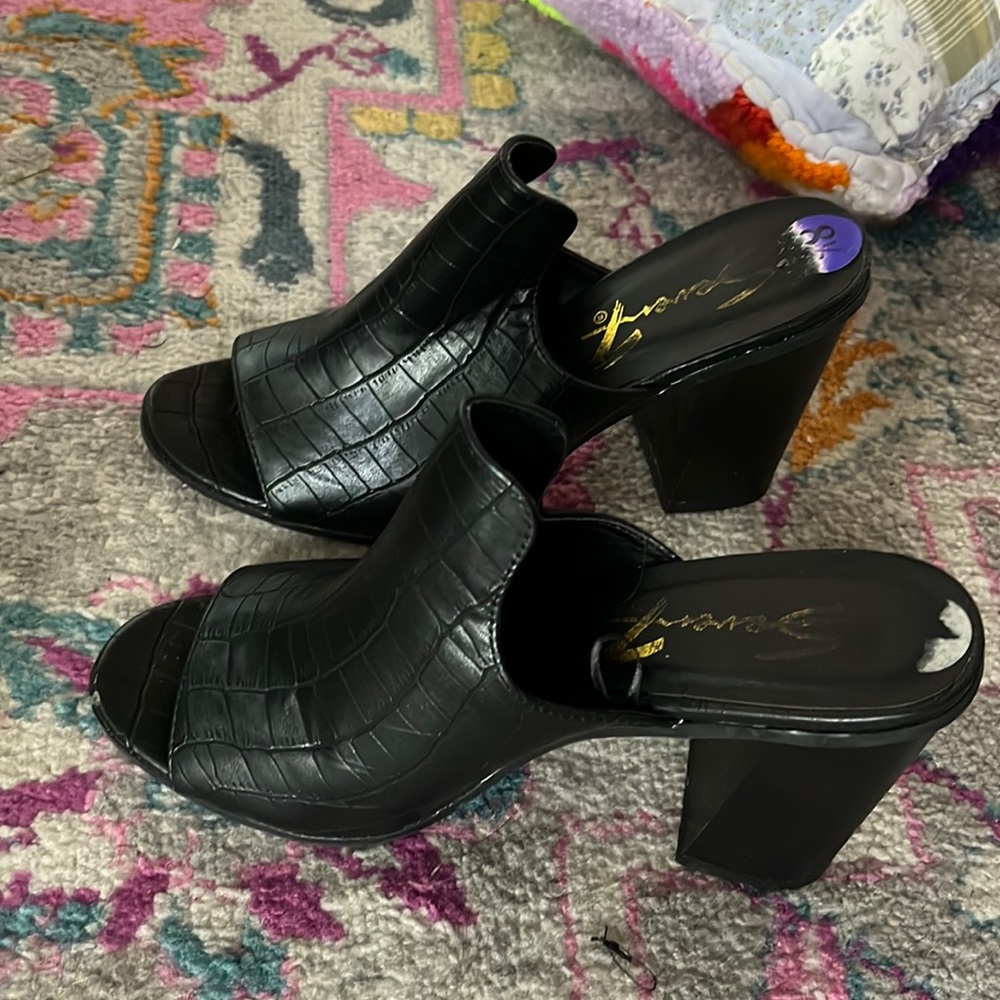 super cute shoes 8.5